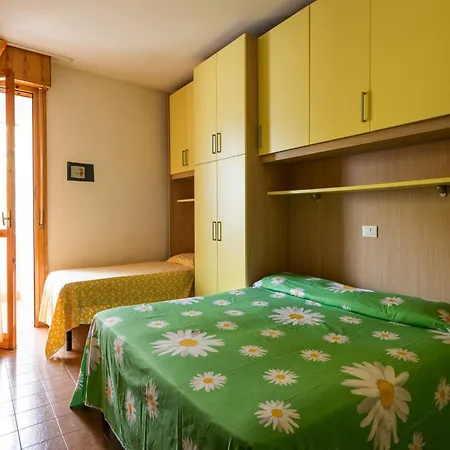 Apartamento Comfortable Flat Just Steps From The *