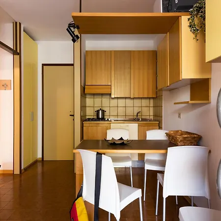 Comfortable Flat Just Steps From The Apartment Bibione